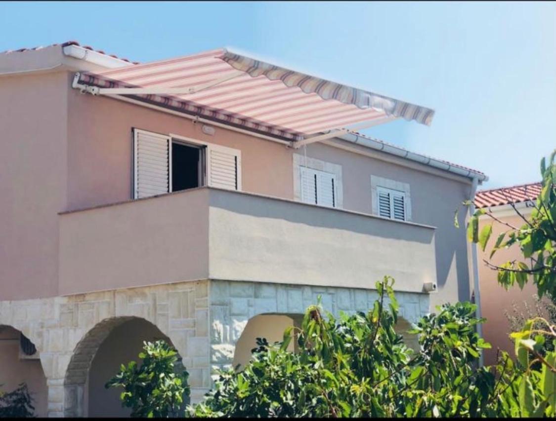 Ferienwohnung Danijel Vir Exterior foto